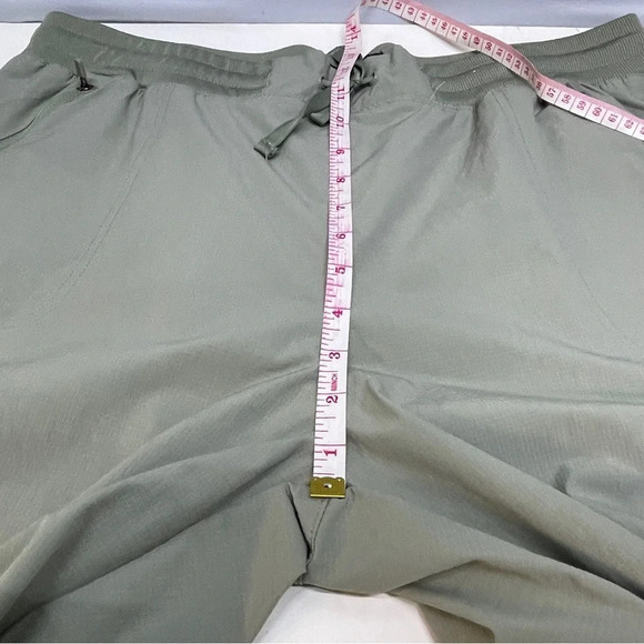 Explorer Womens Capri
Mountain Warehouse size 14 - Picture 5 of 14